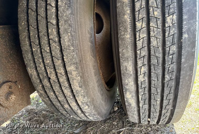 image for item DV2611 2012 XL Specialized Trailers XL110HDG lowboy equipment trailer