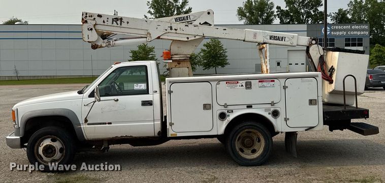 image for item DV2714 2000 GMC 3500HD SL bucket truck