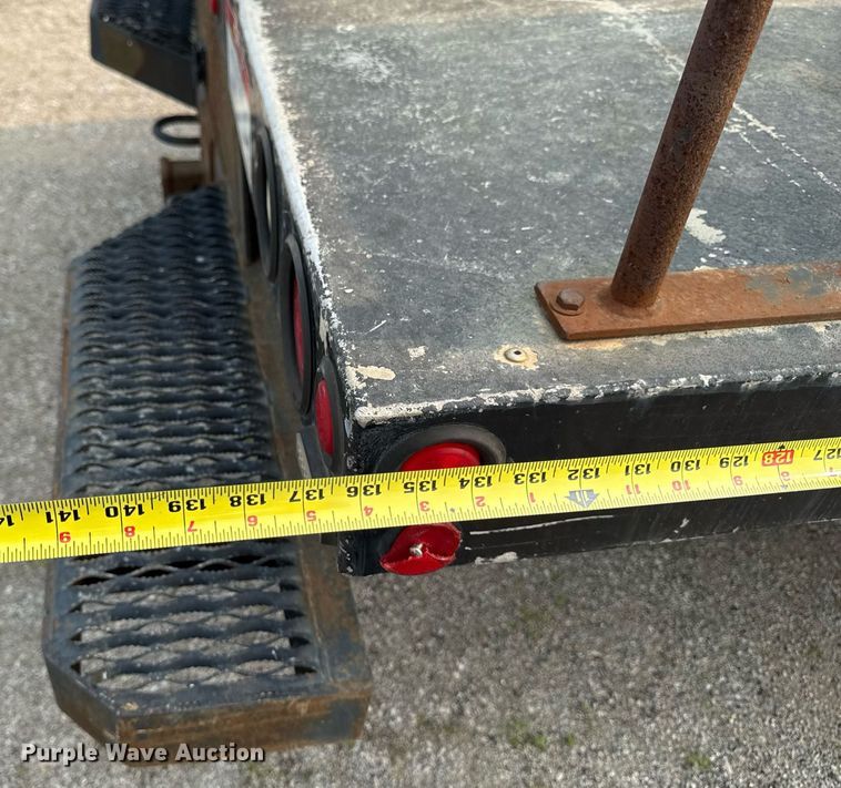 image for item DV2714 2000 GMC 3500HD SL bucket truck