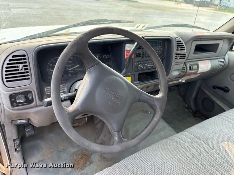 image for item DV2714 2000 GMC 3500HD SL bucket truck