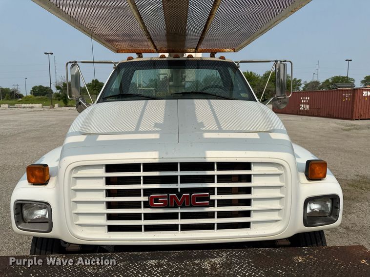 image for item DV2715 2000 GMC C7500 bucket truck