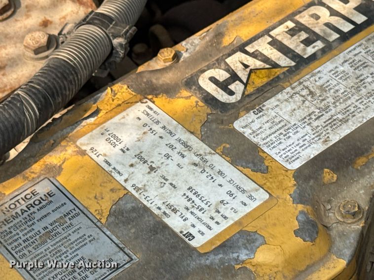 image for item DV2715 2000 GMC C7500 bucket truck