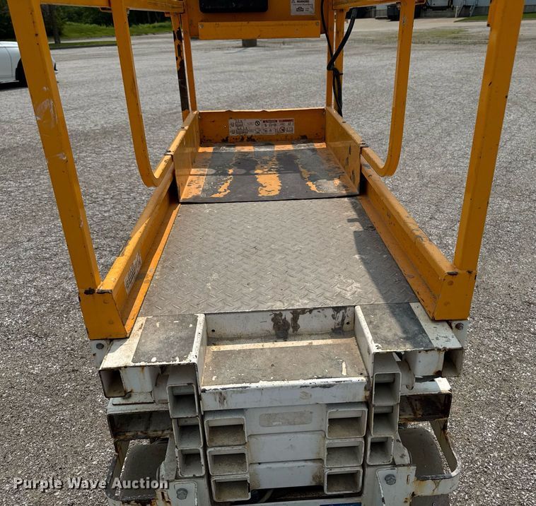 image for item DV2718 2016 HY-BRID 1430 scissor lift