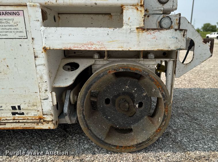 image for item DV2719 2016 HY-BRID 1430 scissor lift