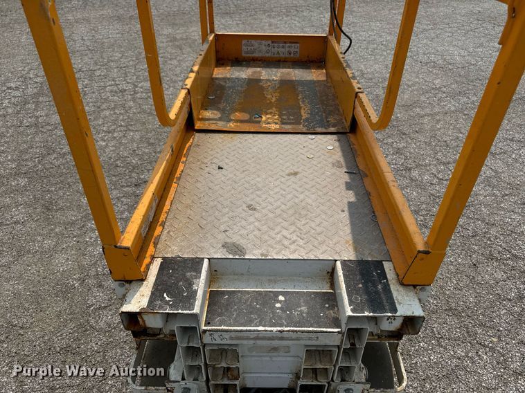 image for item DV2720 2015 HY-BRID 1430 scissor lift