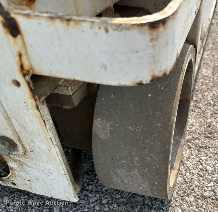 image for item DV2720 2015 HY-BRID 1430 scissor lift