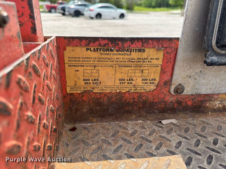 image for item DV2721 1993 Skyjack SJ-3220 scissor lift