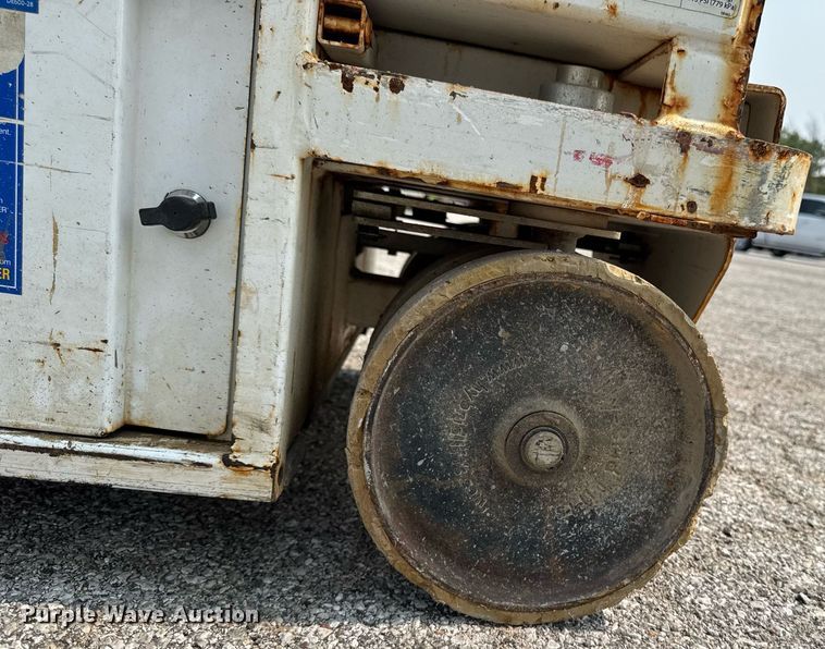 image for item DV2725 2016 HY-BRID 1430 scissor lift