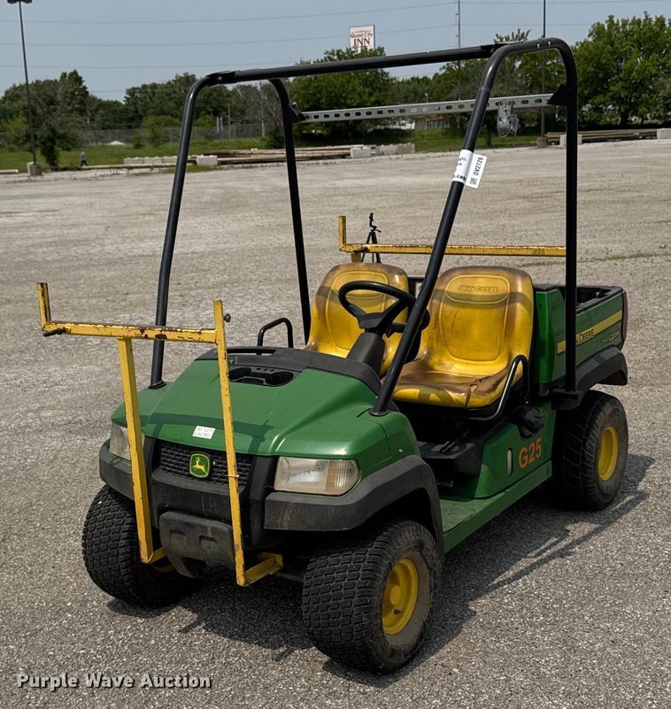 image for item DV2726 2014 John Deere Gator CV utility vehicle