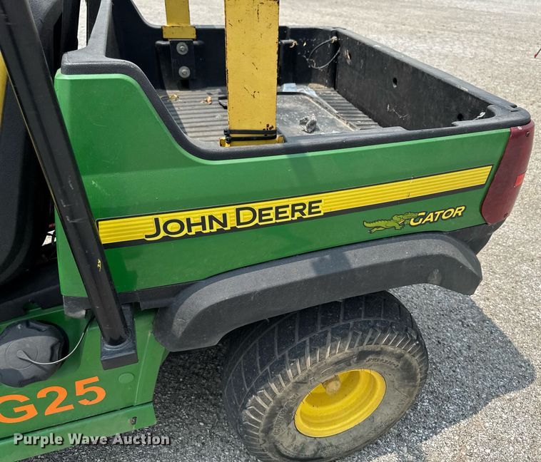image for item DV2726 2014 John Deere Gator CV utility vehicle