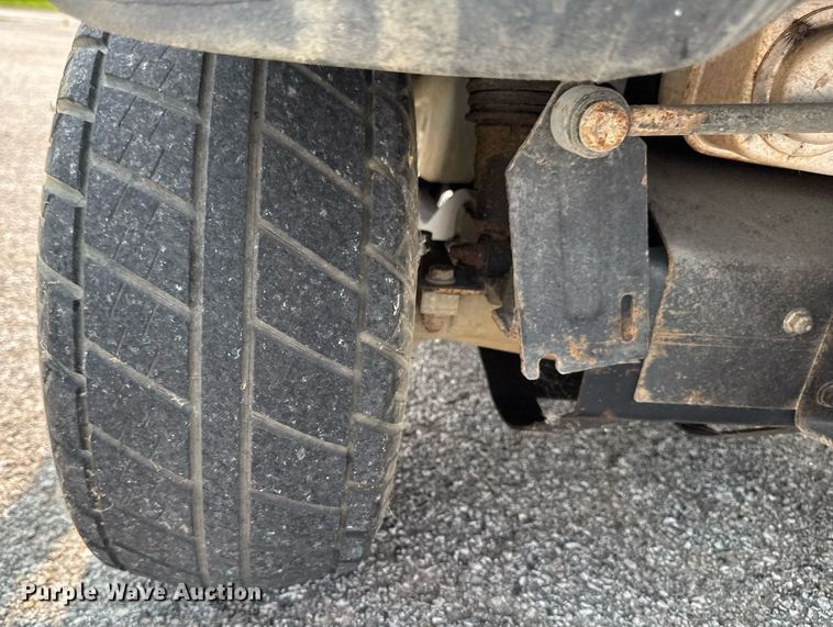 image for item DV2726 2014 John Deere Gator CV utility vehicle