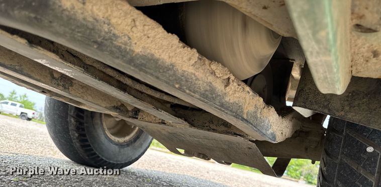 image for item DV2727 2014 John Deere Gator CV utility vehicle