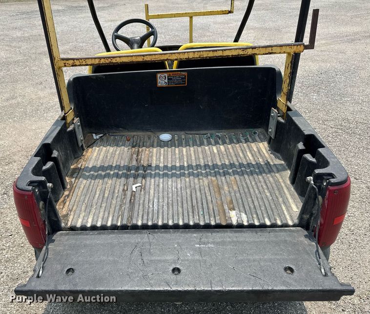 image for item DV2727 2014 John Deere Gator CV utility vehicle
