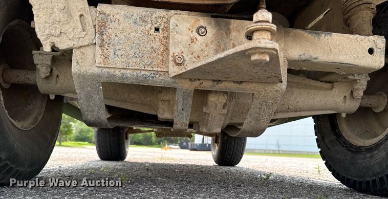 image for item DV2727 2014 John Deere Gator CV utility vehicle