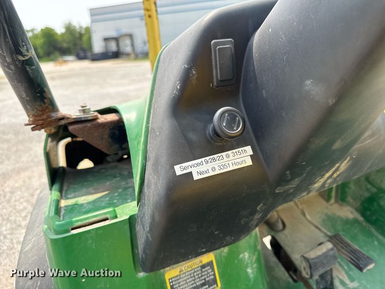 image for item DV2727 2014 John Deere Gator CV utility vehicle