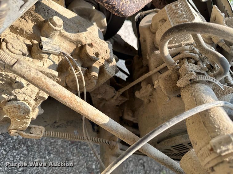 image for item DV2727 2014 John Deere Gator CV utility vehicle