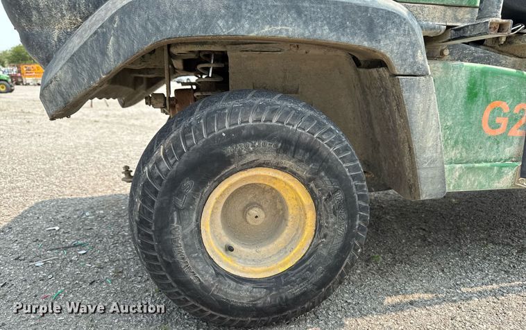 image for item DV2727 2014 John Deere Gator CV utility vehicle