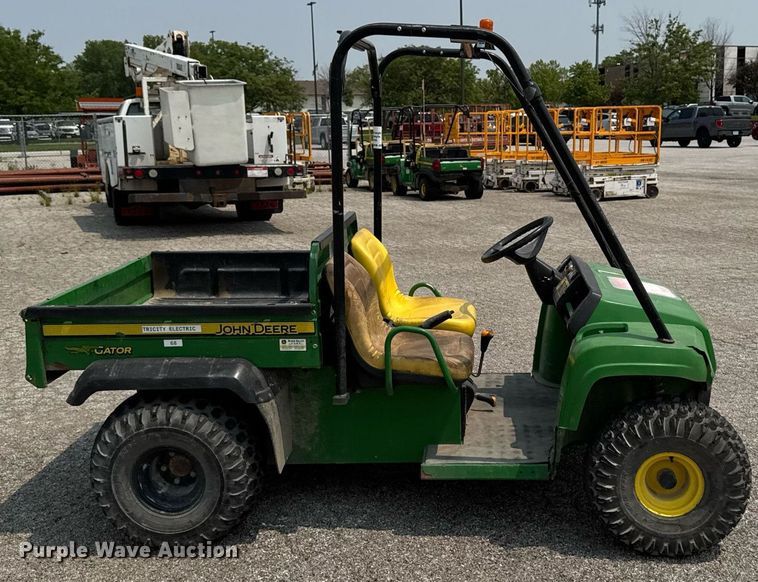 image for item DV2728 2011 John Deere Gator TS 4x2 utility vehicle