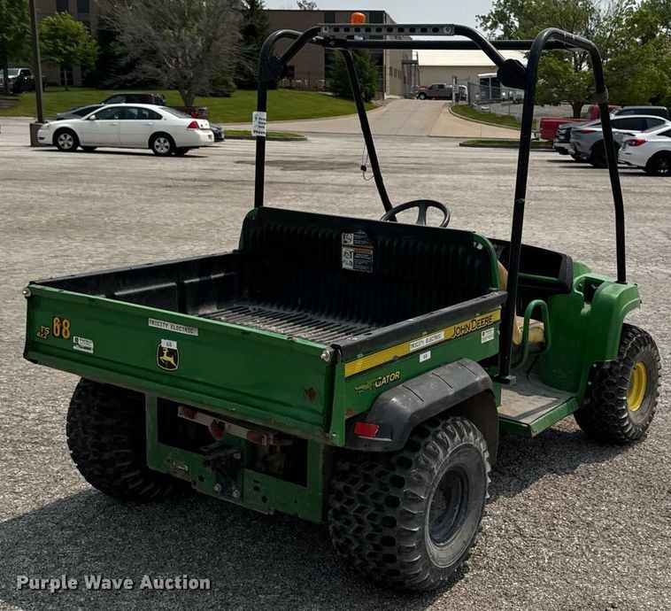 image for item DV2728 2011 John Deere Gator TS 4x2 utility vehicle