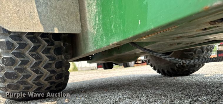 image for item DV2728 2011 John Deere Gator TS 4x2 utility vehicle