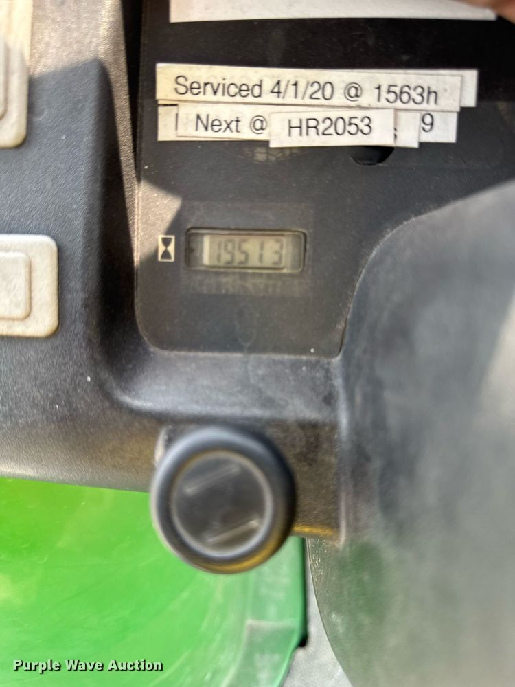 image for item DV2728 2011 John Deere Gator TS 4x2 utility vehicle