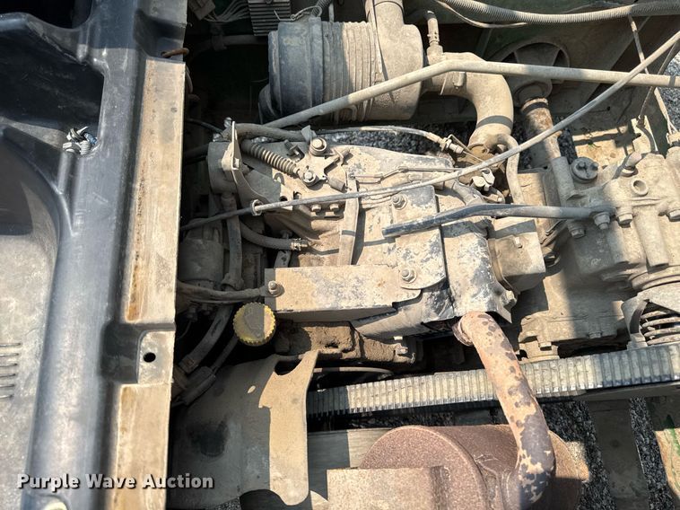 image for item DV2728 2011 John Deere Gator TS 4x2 utility vehicle