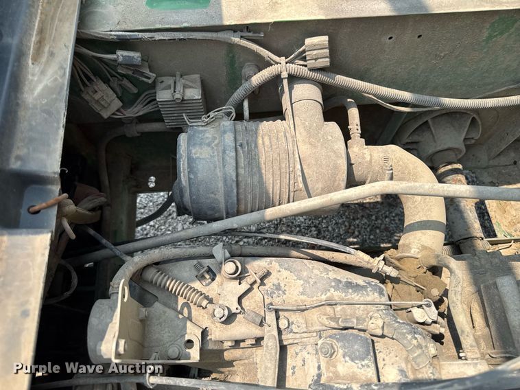 image for item DV2728 2011 John Deere Gator TS 4x2 utility vehicle