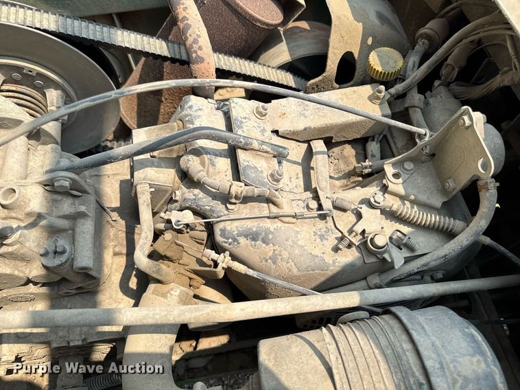 image for item DV2728 2011 John Deere Gator TS 4x2 utility vehicle