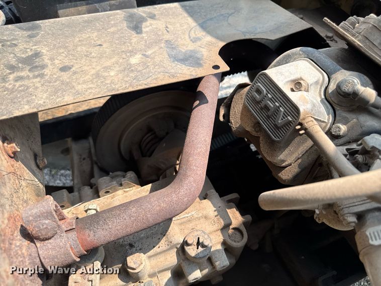 image for item DV2729 John Deere Gator CX utility vehicle