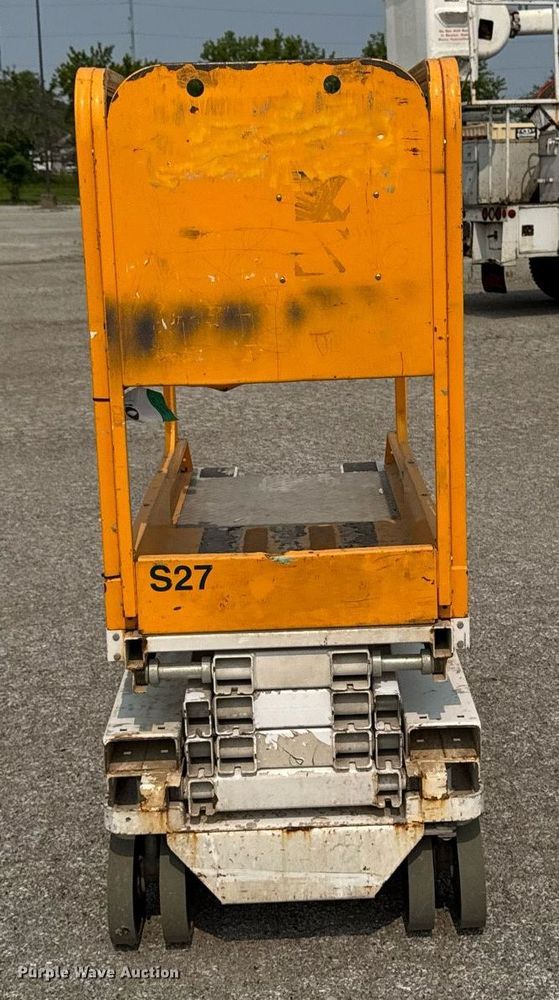 image for item DV2730 2015 HY-BRID 1430 scissor lift