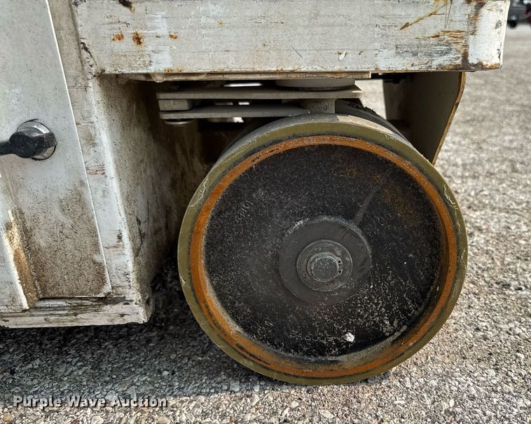 image for item DV2730 2015 HY-BRID 1430 scissor lift