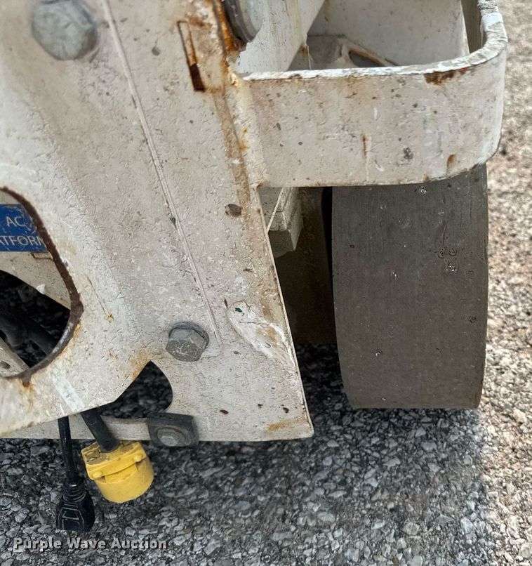 image for item DV2730 2015 HY-BRID 1430 scissor lift