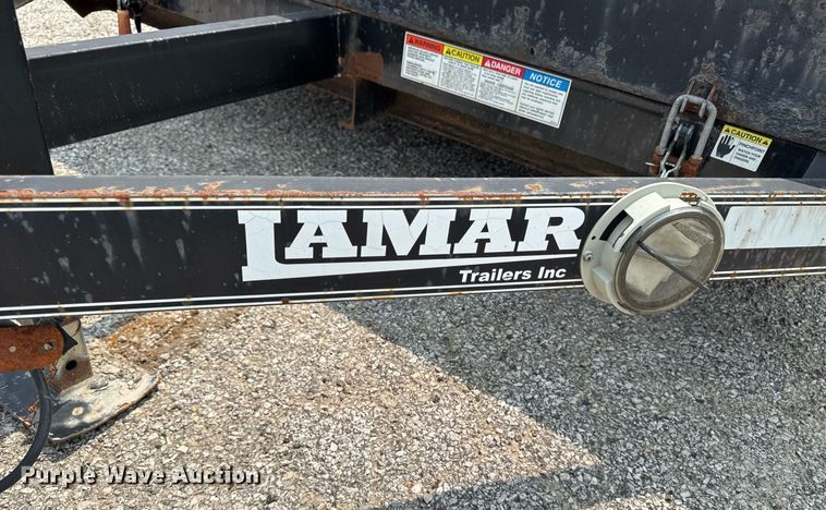 image for item DV2732 Lamar SH831217 utility trailer