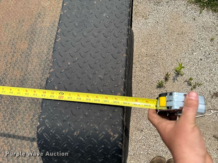 image for item DV2732 Lamar SH831217 utility trailer