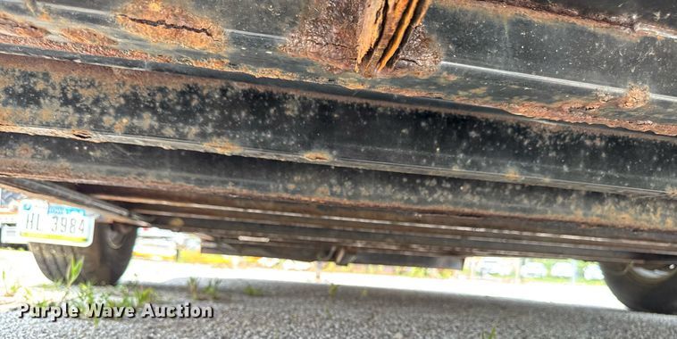 image for item DV2732 Lamar SH831217 utility trailer