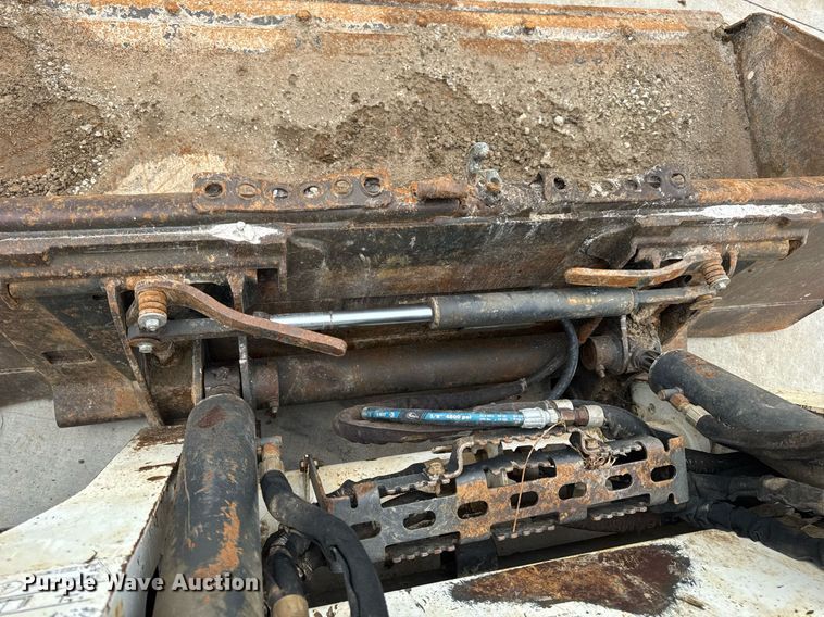 image for item DV4110 2019 Bobcat T595 tracked skid steer loader