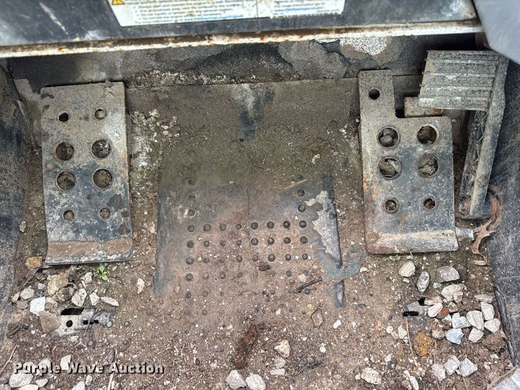 image for item DV4110 2019 Bobcat T595 tracked skid steer loader