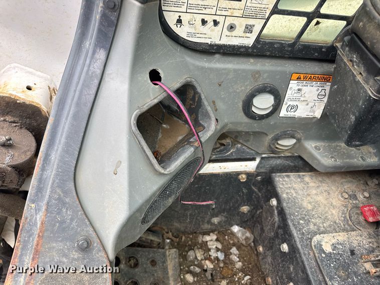 image for item DV4110 2019 Bobcat T595 tracked skid steer loader