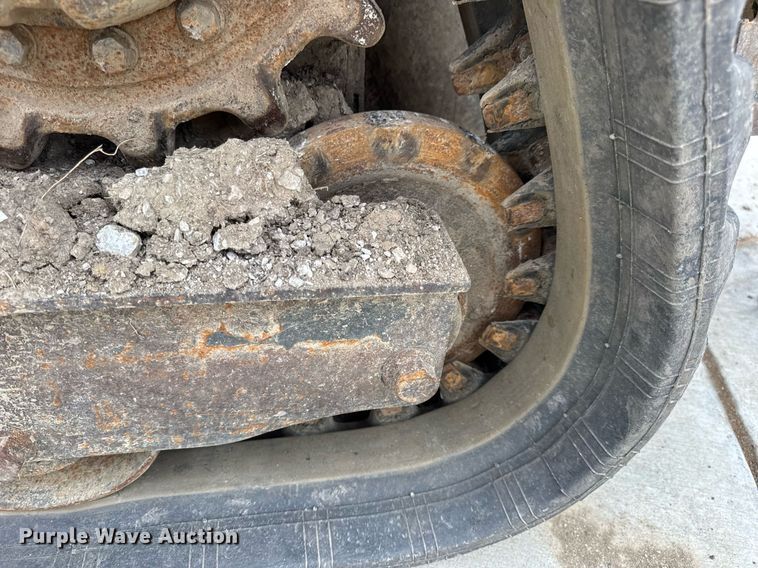 image for item DV4110 2019 Bobcat T595 tracked skid steer loader