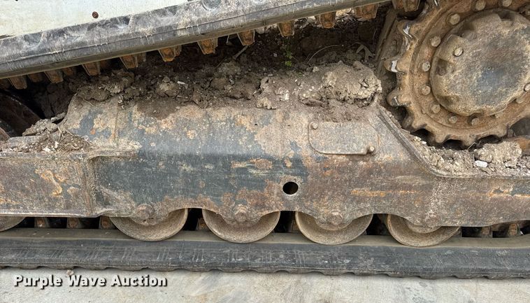 image for item DV4110 2019 Bobcat T595 tracked skid steer loader