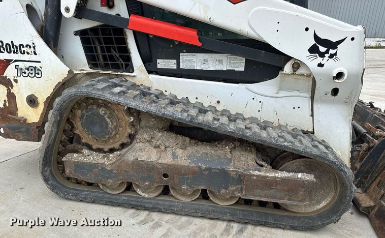 image for item DV4110 2019 Bobcat T595 tracked skid steer loader