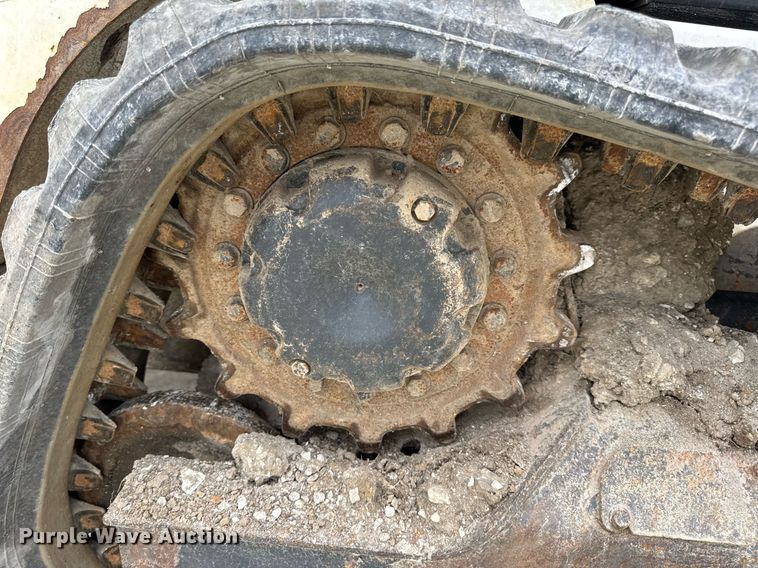 image for item DV4110 2019 Bobcat T595 tracked skid steer loader