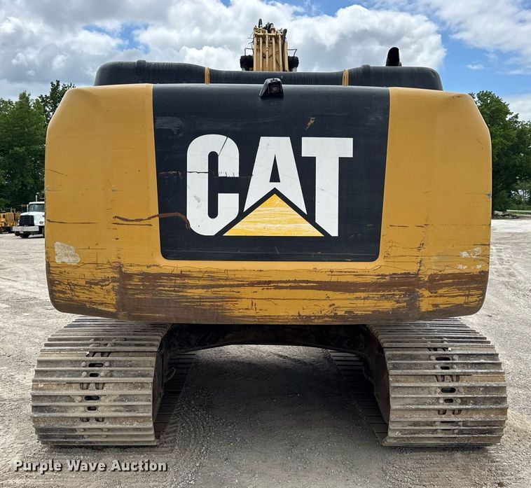 image for item DV4112 2015 Caterpillar 323FL excavator