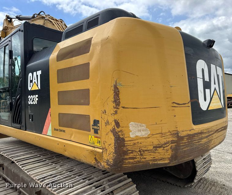 image for item DV4112 2015 Caterpillar 323FL excavator