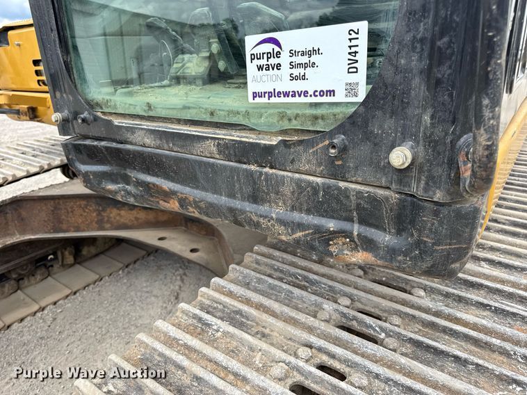 image for item DV4112 2015 Caterpillar 323FL excavator