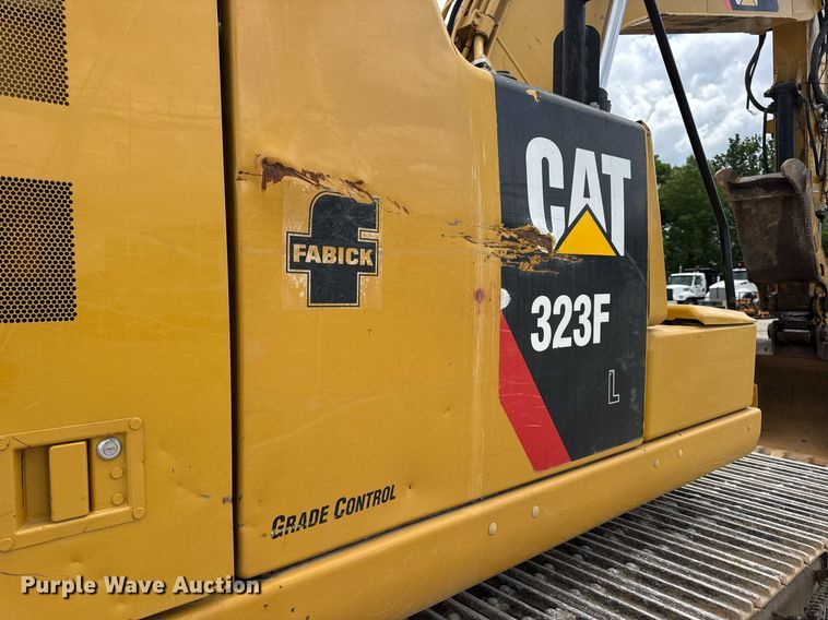 image for item DV4112 2015 Caterpillar 323FL excavator