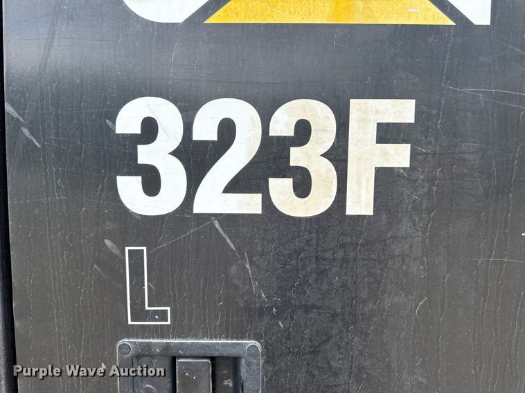 image for item DV4112 2015 Caterpillar 323FL excavator