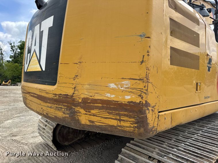image for item DV4112 2015 Caterpillar 323FL excavator