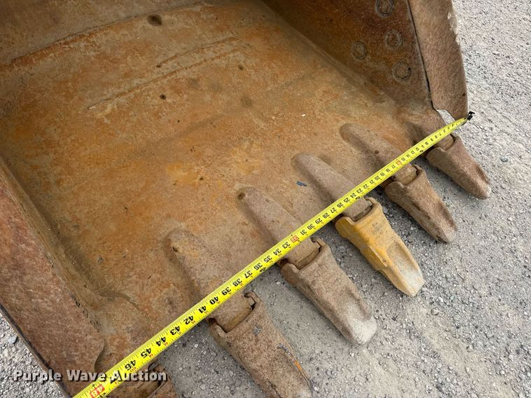 image for item DV4112 2015 Caterpillar 323FL excavator