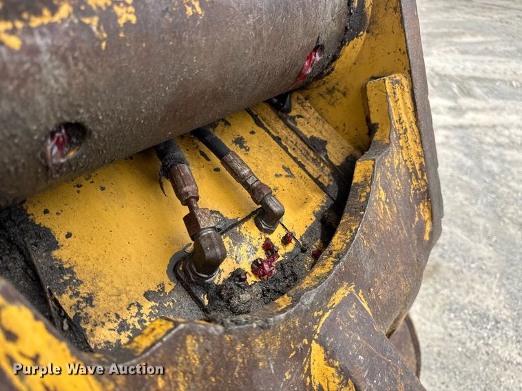 image for item DV4112 2015 Caterpillar 323FL excavator